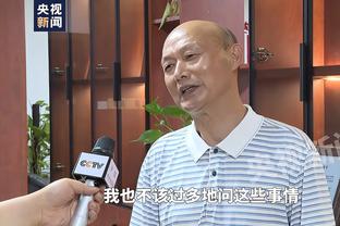 亨利谈拉亚：他应该像德赫亚和舒梅切尔那样多去用脚扑救